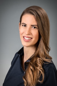 Dr. Gaga Zsanett