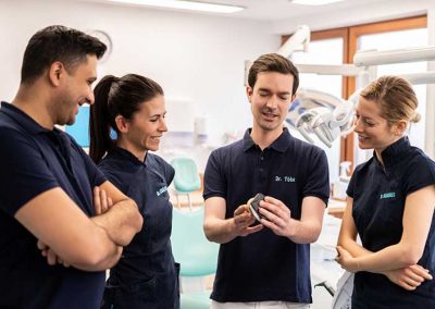 Zahnärzte, Dentists, Fogorvosok